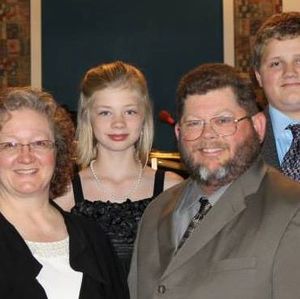 Meet your Posher, Victor